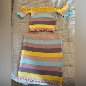 Beautiful beach/summer set size small